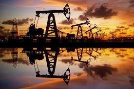 توقعات بارتفاع الطلب العالمى على النفط لـ103.9 مليون برميل يوميا