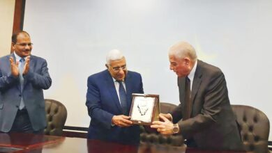 رئيس المصرف المتحد ومحافظ جنوب سيناء يكرمان الفائزين بمسابقة القرآن الكريم