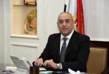 وزير الإسكان: تنفيذ 2122 وحدة توطين بمحافظة البحر الأحمر