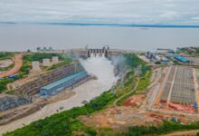 وزير الإسكان يتفقد سير العمل بمشروع سد ومحطة “جوليوس نيريرى” الكهرومائية على نهر روفيجي بدولة تنزانيا